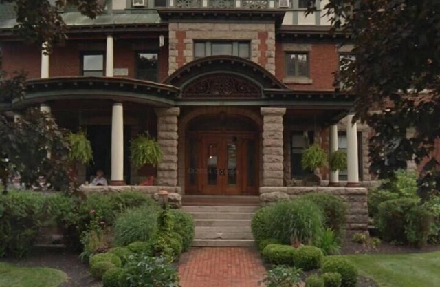 Victorian Mansion Exekutiv Condo