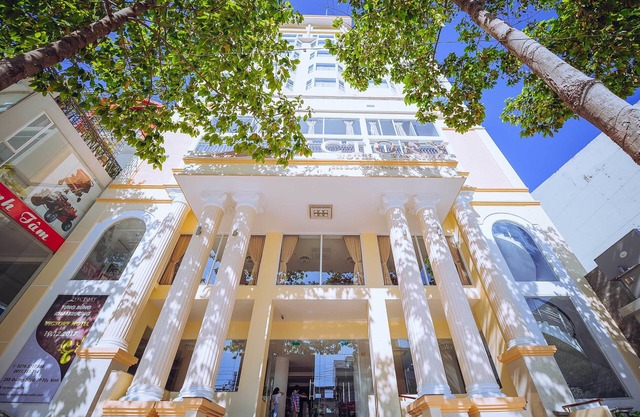 Victory Hotel