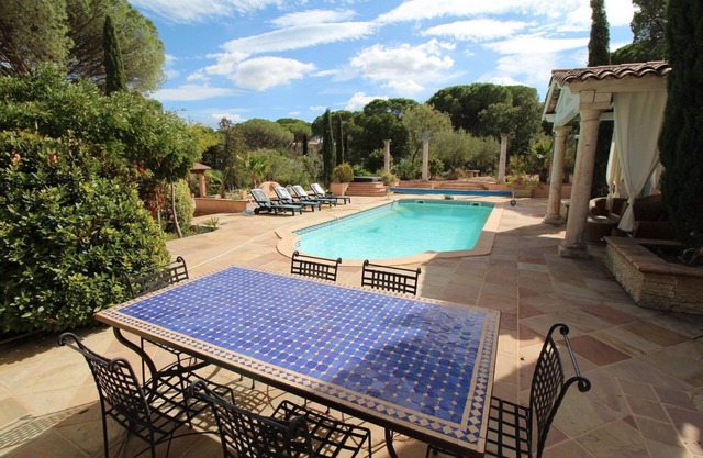 VIdauban - Only 37 kms from Saint Tropez - Villa 60 m2 private swimming pool