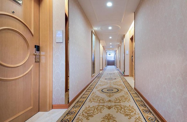 Vienna 3 Best Hotel(Guangdong Yangchun Bus Station Shop )