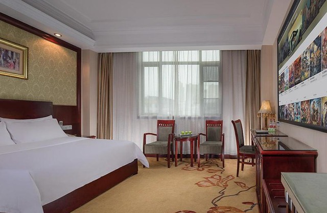Vienna Hotel Zhongkai Road Branch