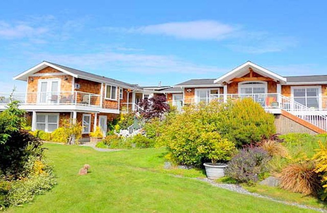 View Beach Whidbey Island Retreat for 10