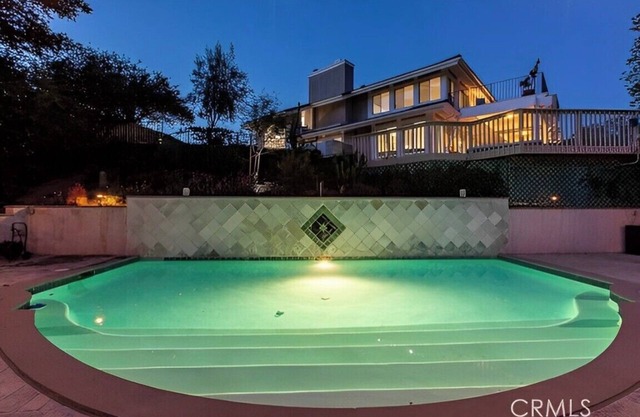 View Home on 1 acre lot with Pool. SoCal Sanctuary