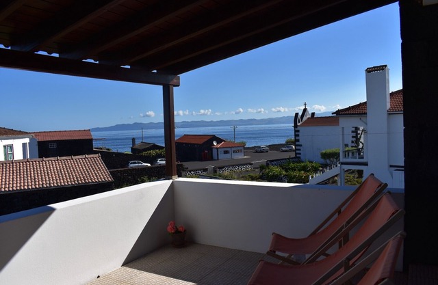 Blick auf das Meer. Großer privater Garten - kostenfreies WLAN