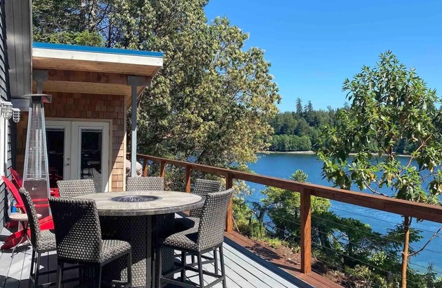 View Waterfront Beach Cabin on the South Puget Sound, Hot Tub, AC, Pet Friendly