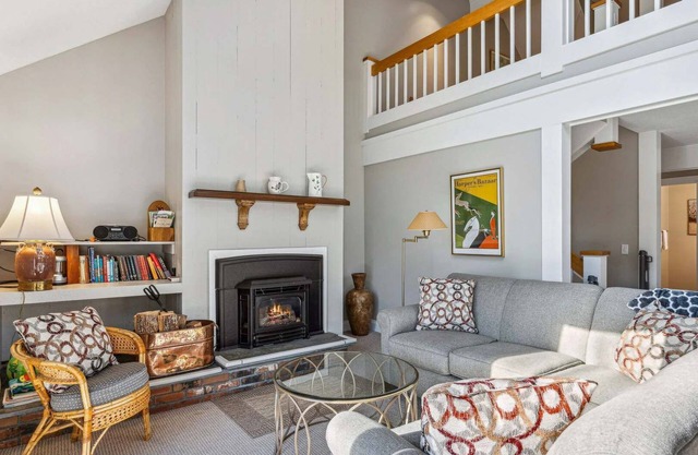 Views, AC, and Family Fun | Kingswood 12E