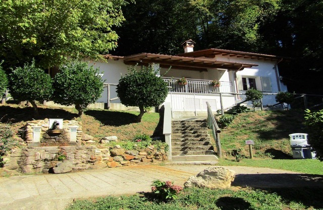 Panorama-Blick. Haus mit eigenem Garten.