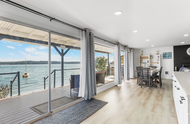 VIEWS Hood Canal Beachfront Retreat w/ Hot Tub, Private Beach, Near Olympic Park