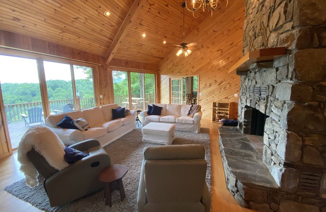 No hurricane Helene damage! Fully operational 3Bd, 3Ba & Tesla Charger