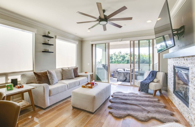 Views of Mission Bay: Bright Home w/ Rooftop Patio