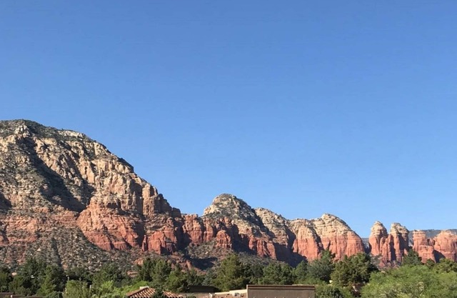 Sedona Modern Architecture & 360 Degree Red Rock Ansichten!