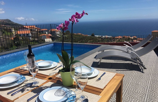 Villa do Rocha,dois Quartos ,Piscina e Vista Mar