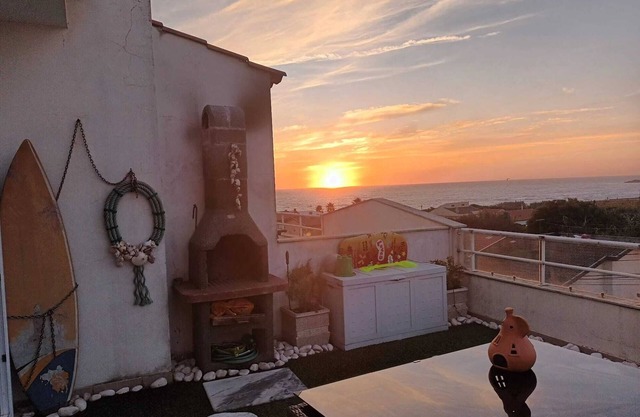 Vila Chã Strandwohnung / Terrasse, 2/4 Personen, Meerblick / Grill / Billardtisch.