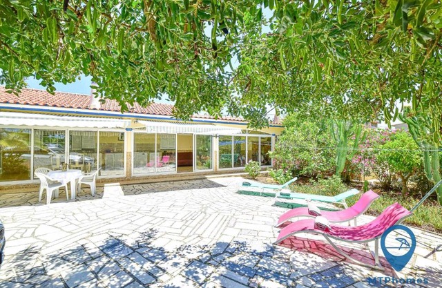 Vila Portuguesa by MTPhomes