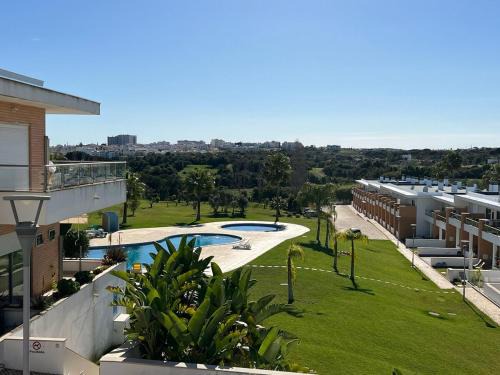Vila Sun, Vila Branca