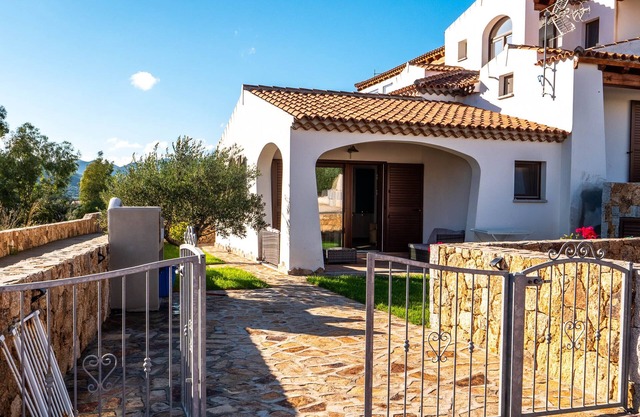 Villa 1.2 km from the beach BudoniRentals