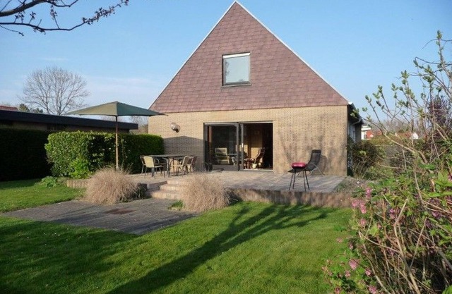 Villa 1.5km from the sea, between dunes and woods 7 ares large south-facing terrace - 3 bikes
