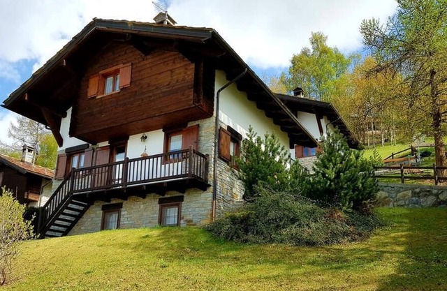 Villa 200 qm mit Garten