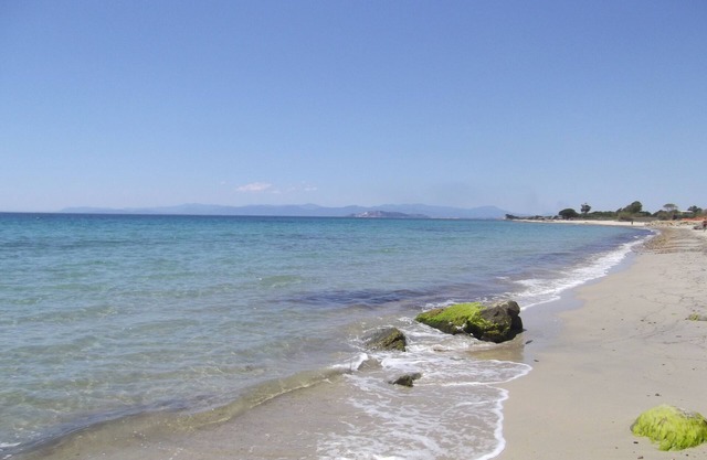 Villa 300 m vom Meer entfernt in der Marina Residence an der Straße nach Villasimius