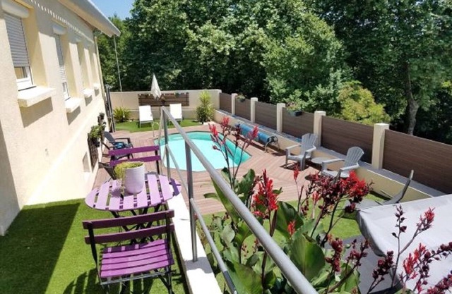 Villa 4 bedrooms /4 bathrooms - 9 pers. - Swimming pool - Nice amenities - Green setting