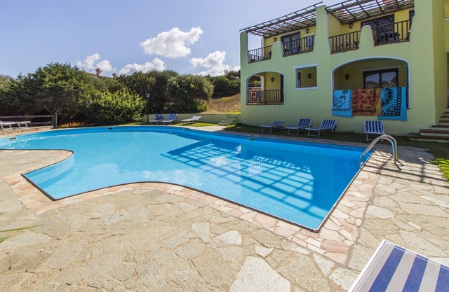 Villa 4 people with shared pool - Sea & Villas