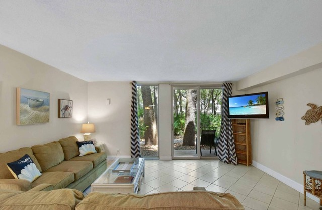 Villa 453 - fantastic condo close to pool and beaches