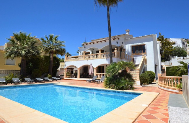 Villa 5 Bett. 10 Pers. / Privates Schwimmbad / Meerblick / Garten / Terrasse / Wifi