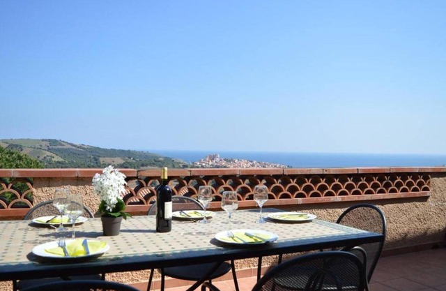 Villa 5 pièces 3 chambres avec jardin, clim, wifi, animaux admis - FR-1-225C-470