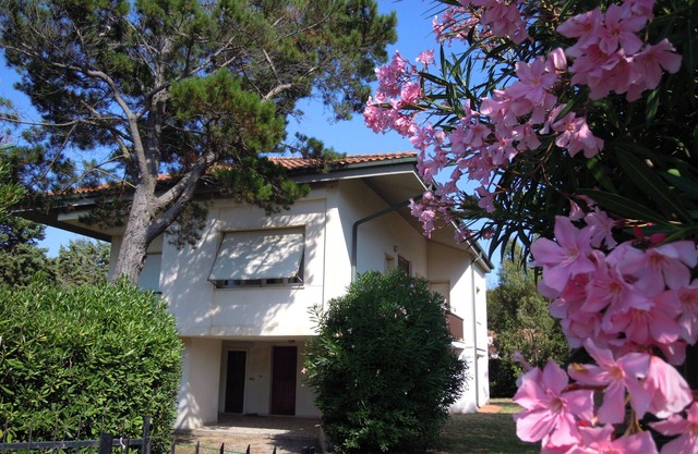 Villa 50 Meter vom Strand Giannella, einen großen Garten