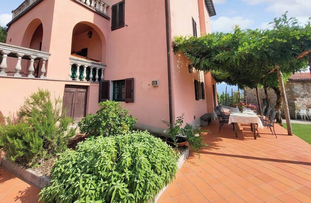Villa, 6 Schlafzimmer, privater Pool, Aussicht, zu Fuß zum Restaurant/Shop WIFI