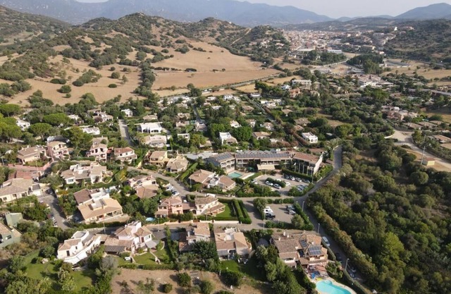 Villa 500 m vom Strand von Simius