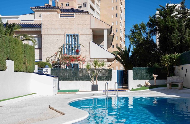Villa 8: Chalet with private garden