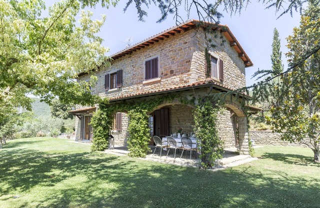 Villa Ai Cedri, hügelige Lage, Panoramablick und privates Schwimmbad