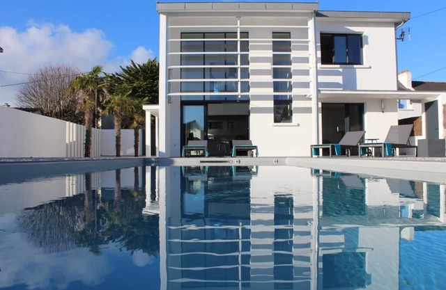 VILLA ALBA Quiberon - Bettwäsche inklusive und vorbereitete Betten - Beheizter Außenpool