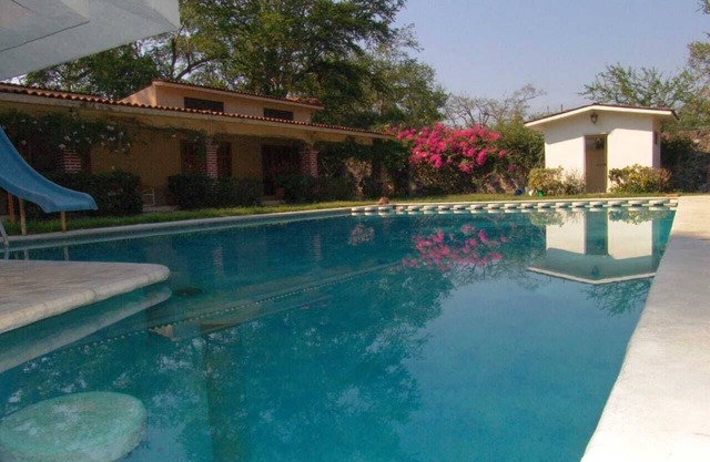 Villa / Alberca privad