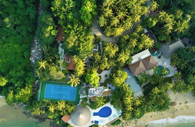 Villa Alejandra: Majestic house with private beach