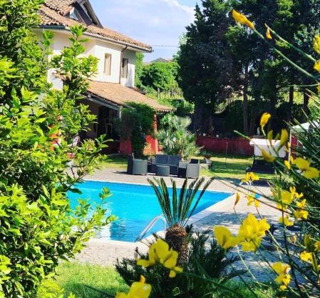 Villa Alessio - Case Vacanza con Piscina sull'Etna