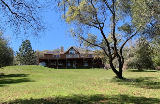 Villa Alta Vista at Yosemite- Stunning Views and Game Room