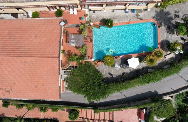 Amazing Historic Villa with marble pool & tropical garden in Amalfitan Coast