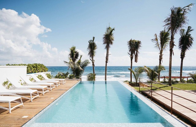 Villa Amara - 5 Bed, Beachfront paradise with breathtaking ocean view