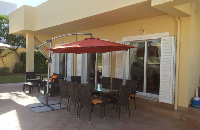 Villa Amarela - Atemberaubende neue Villa mit privatem Pool und Garten