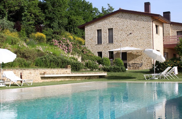 Villa "Amazing Assisi" mit privatem Pool, privater Terrasse und WLAN