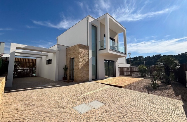 Villa Andorinha - By SCH