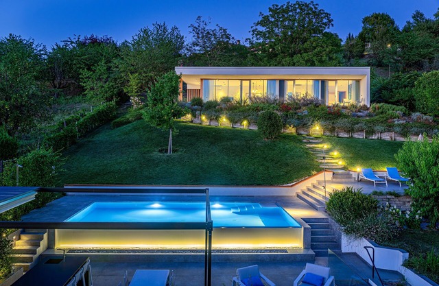 Villa Anna Luxus und privater Pool in Alba