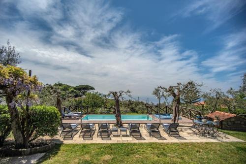 Villa Aragona Historic Villa with Views and Guest services by Feeling Italy