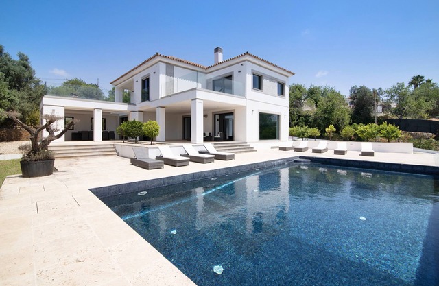 Villa 'Areeiro' mit privatem Pool, WLAN und Klimaanlage