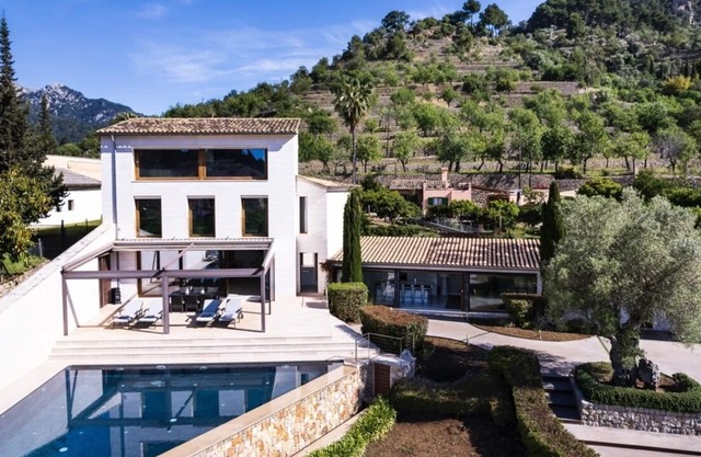 Villa Argiles - Three Bedroom Villa, Sleeps 6