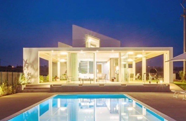 Villa Arillà: pool, padel, sea and relaxation CIN: IT088009B47POZ4SUN