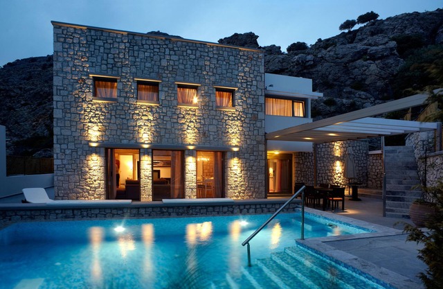 Villa Armonia, Exklusive 4-Schlafzimmer-Villa mit eigenem beheiztem Pool