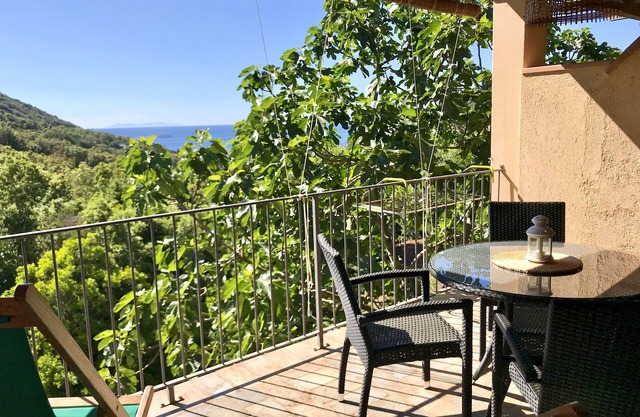 Villa bei Peri Trilocale 2 Schlafzimmer und eine Terrasse mit Meerblick